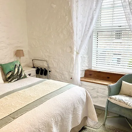 The Old Post House B&B-3